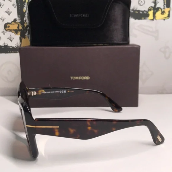 New Authentic Tom Ford Esme TF1157 52J Havana/Brown Sunglasses display picture 2